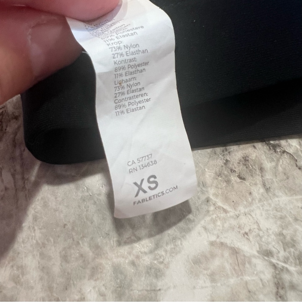 Fabletics sports bra size XS Faye high impact black NEW NWT - Picture 8 of 9